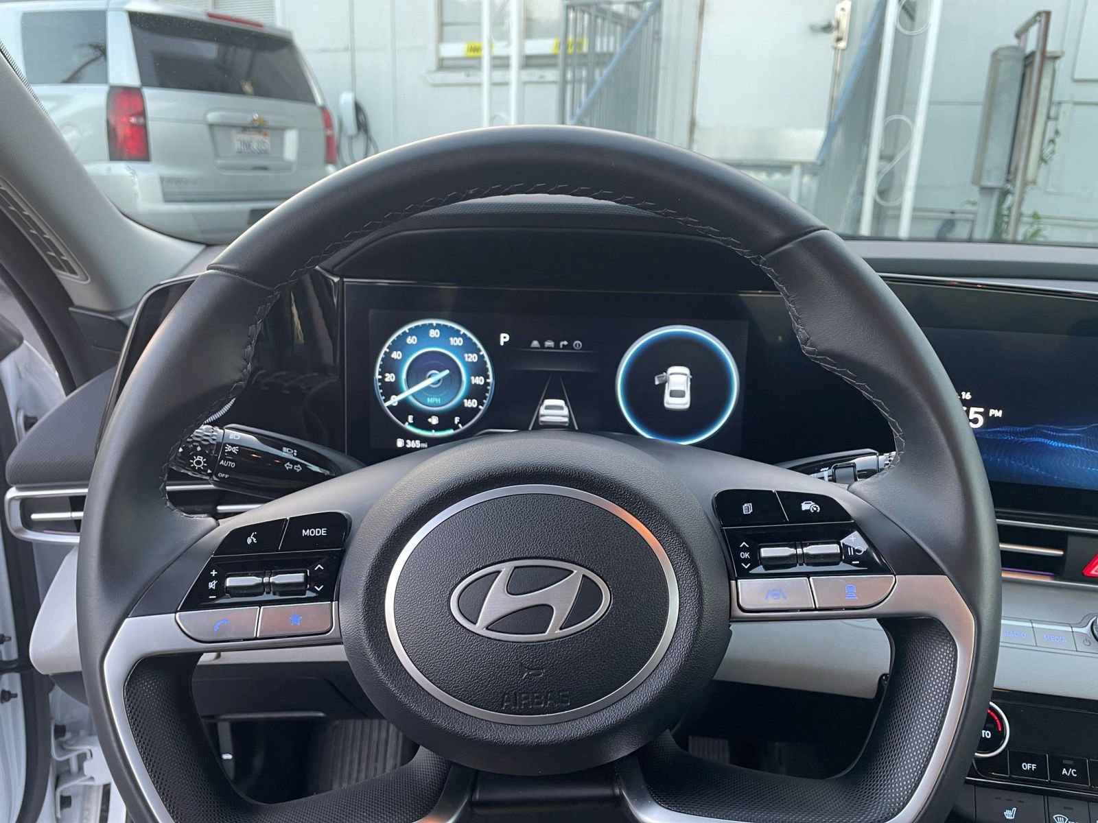 Thumbnail: 2025 Hyundai Elantra - 30