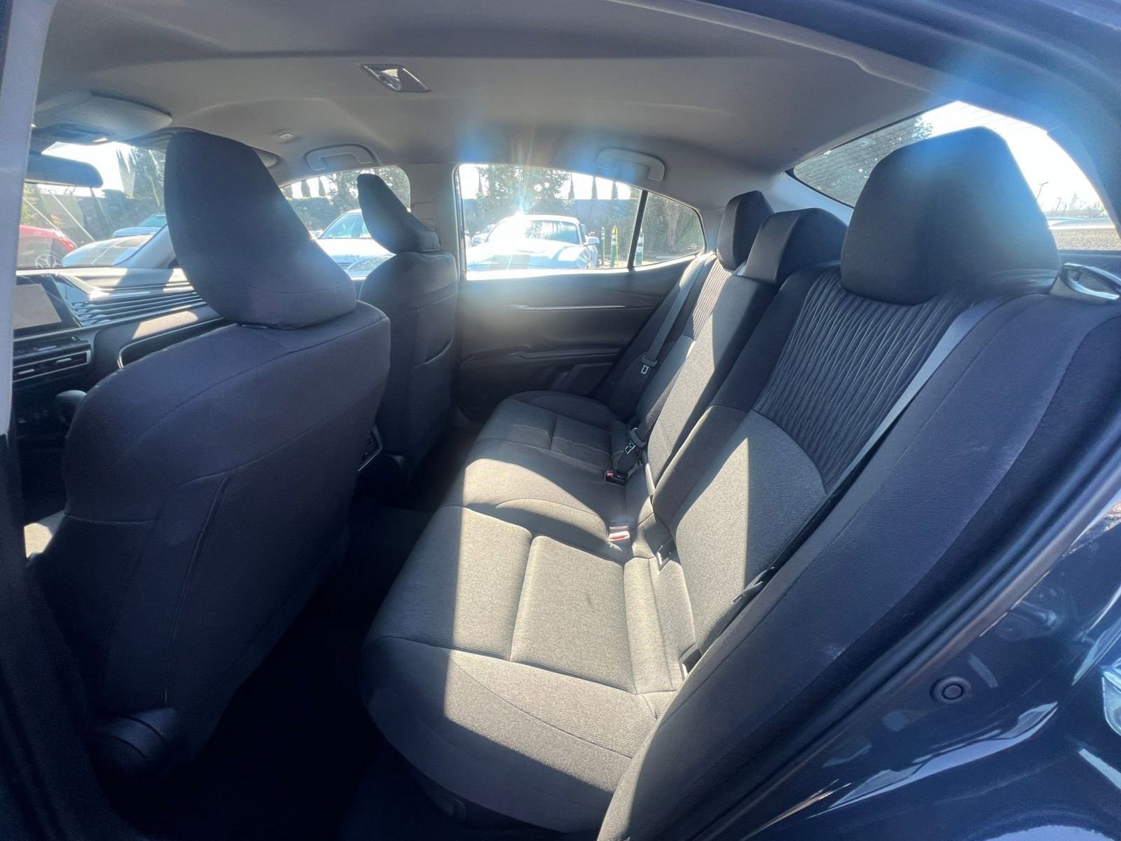 Thumbnail: 2025 Toyota Camry - 25