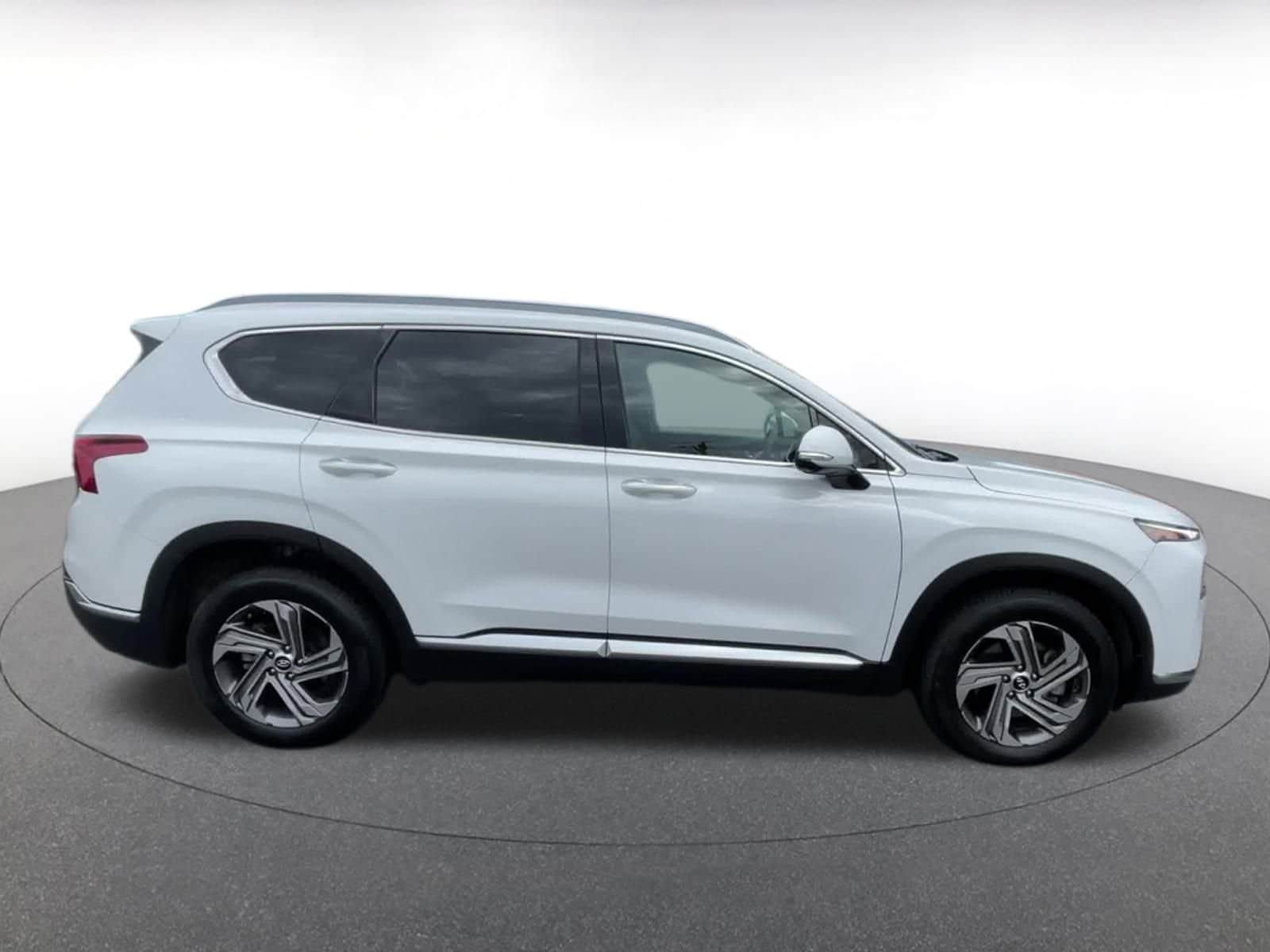 Thumbnail: 2023 Hyundai Santa Fe - 16