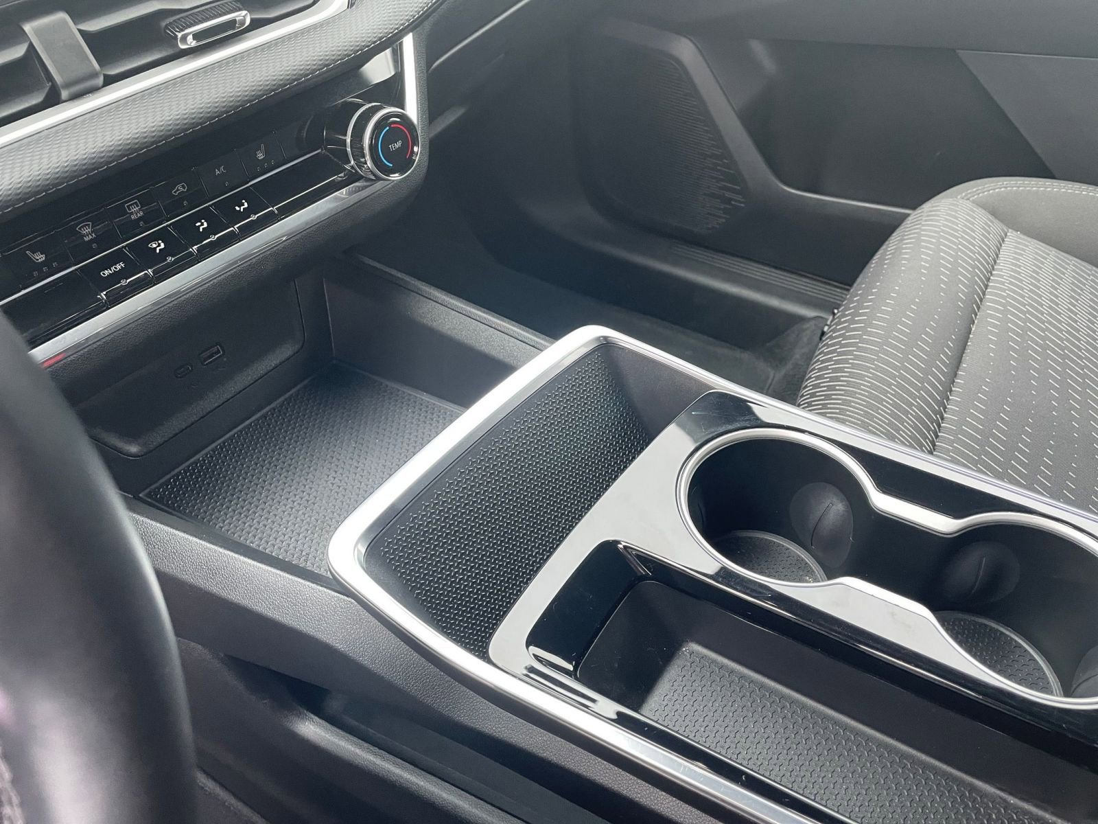 Thumbnail: 2025 Chevrolet Equinox - 35