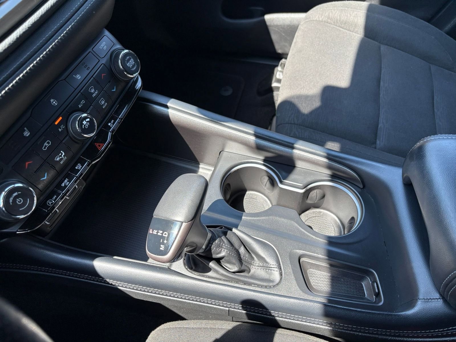 Thumbnail: 2024 Dodge Durango - 35