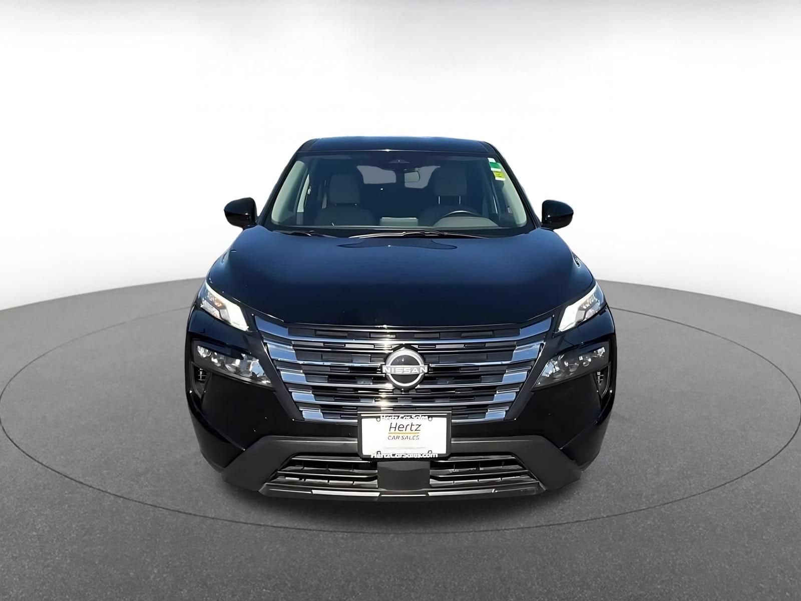 Thumbnail: 2025 Nissan Rogue - 4