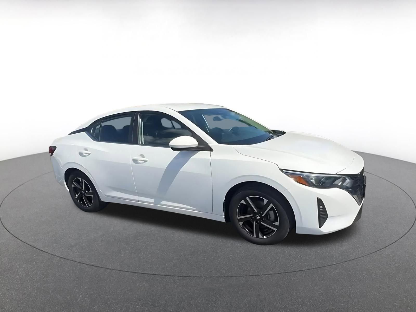 Thumbnail: 2025 Nissan Sentra - 2