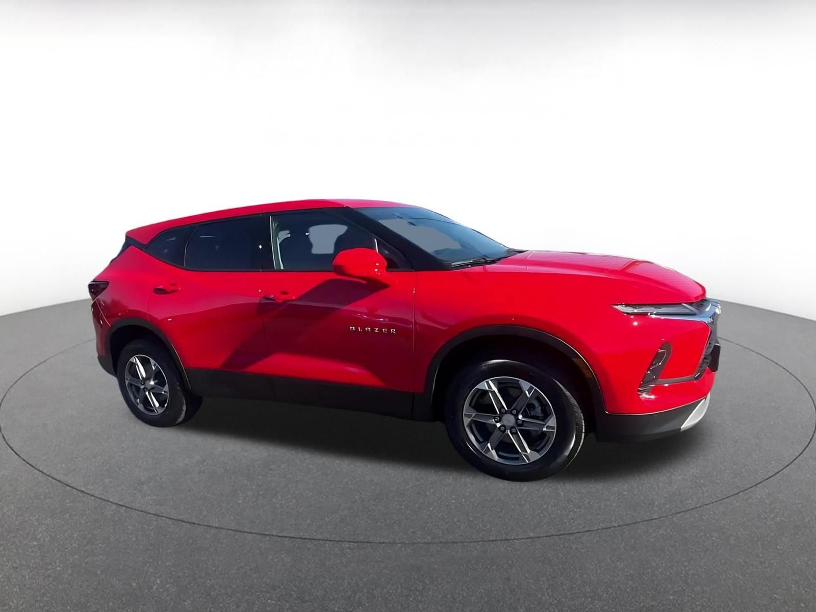 Thumbnail: 2026 Chevrolet Blazer - 2