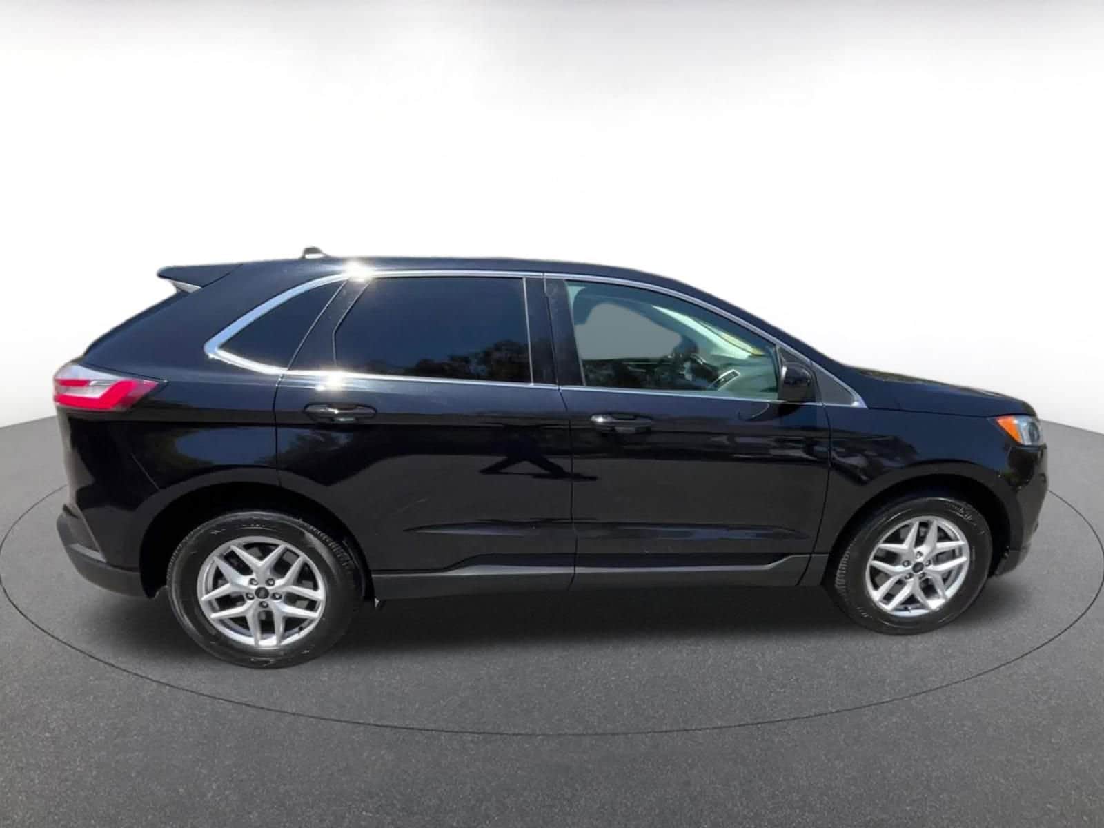 Thumbnail: 2024 Ford Edge - 16