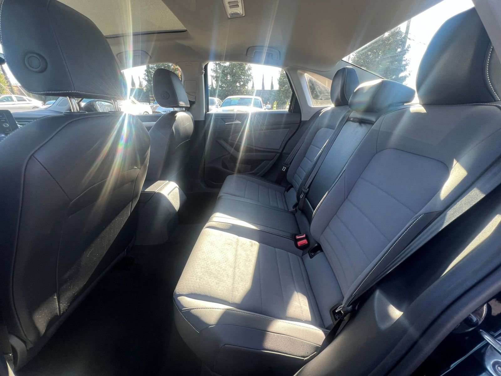 Thumbnail: 2025 Volkswagen Jetta - 24