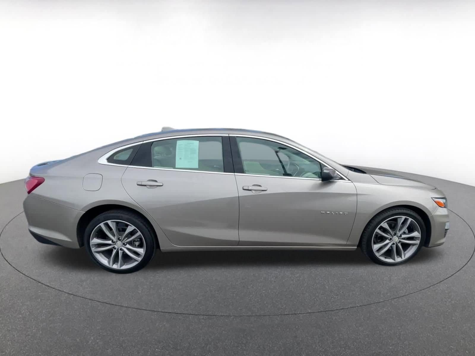 Thumbnail: 2024 Chevrolet Malibu - 16