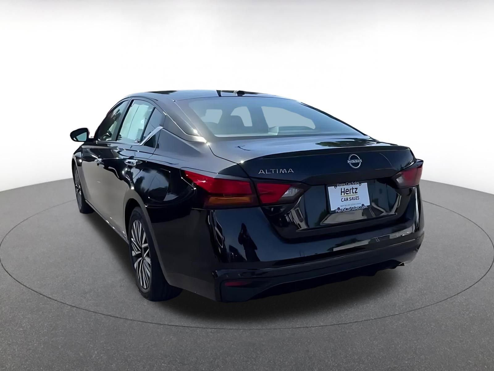 Thumbnail: 2025 Nissan Altima - 11