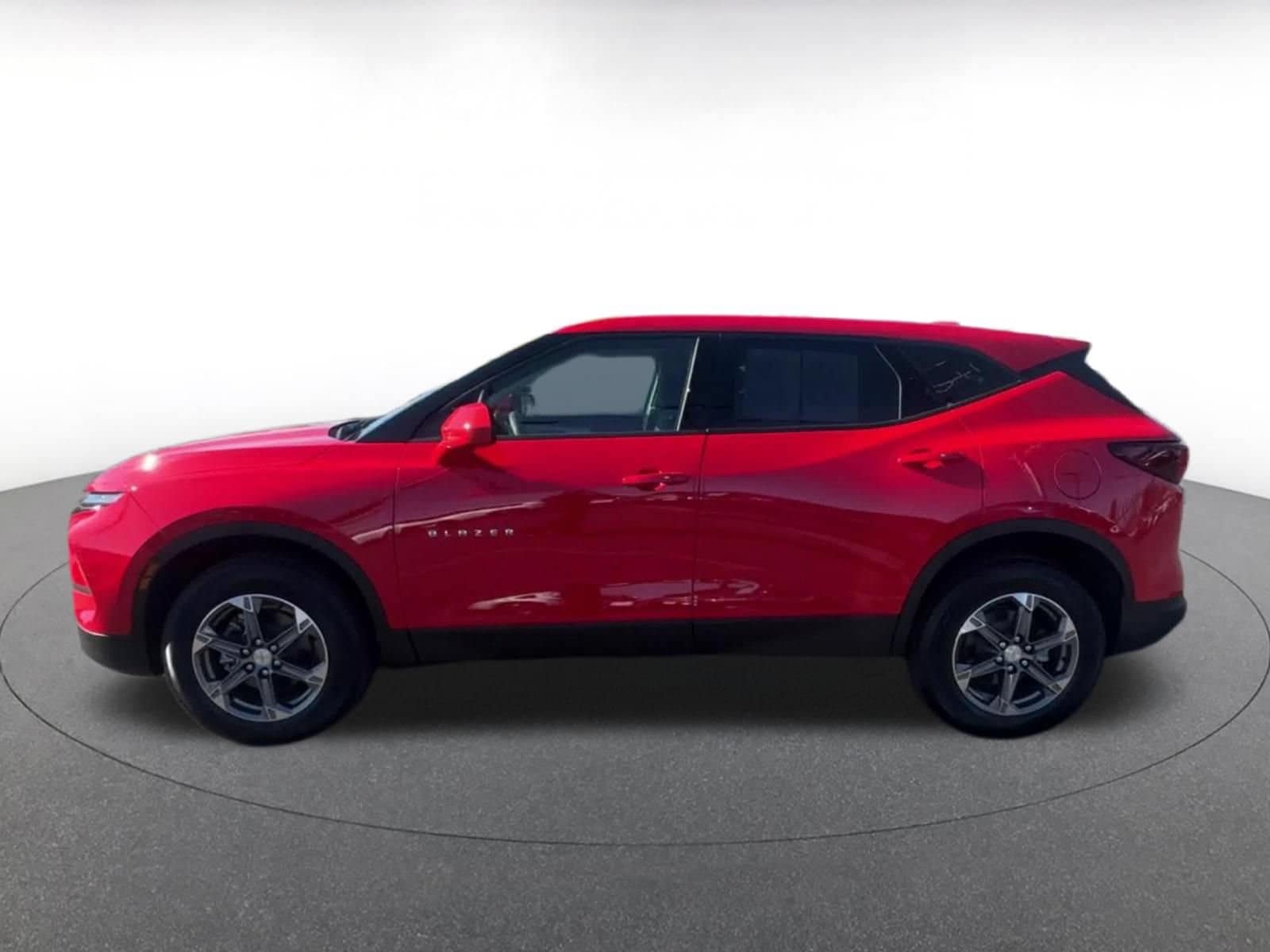 Thumbnail: 2026 Chevrolet Blazer - 8