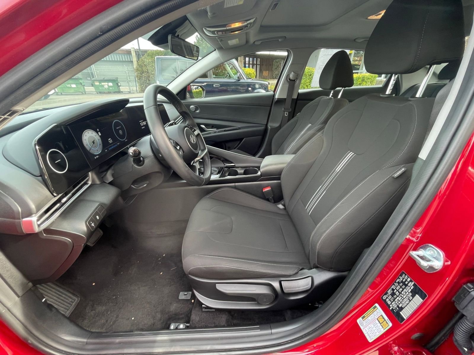 Thumbnail: 2025 Hyundai Elantra - 25