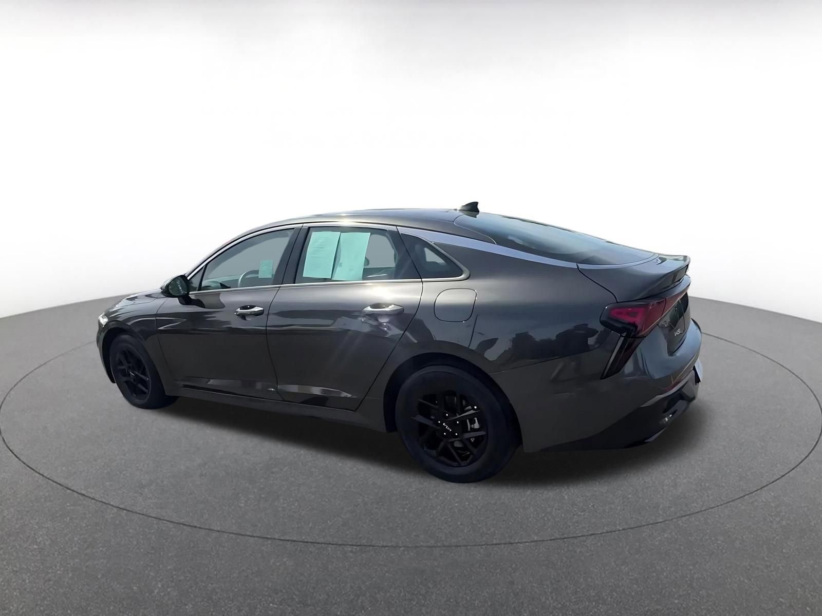 Thumbnail: 2025 Kia K5 - 10