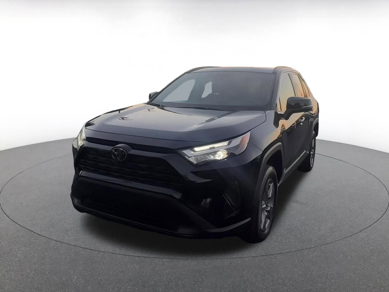 Thumbnail: 2025 Toyota RAV4 - 7