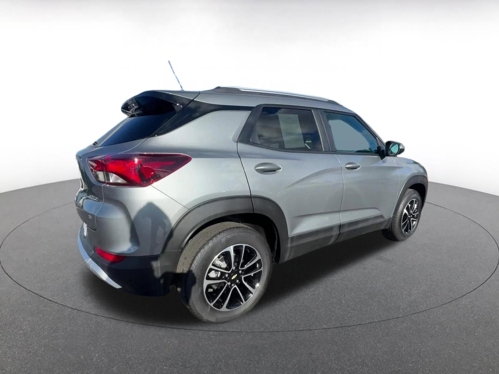 Thumbnail: 2025 Chevrolet TrailBlazer - 14