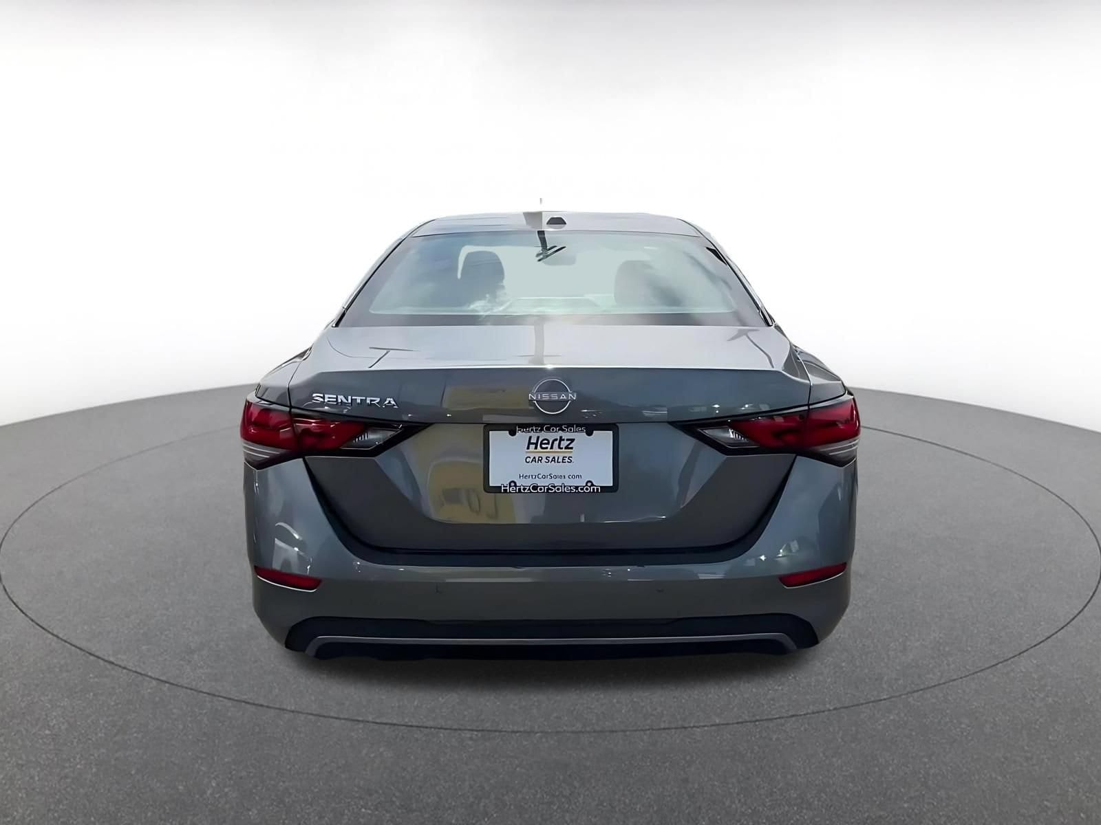 Thumbnail: 2025 Nissan Sentra - 10
