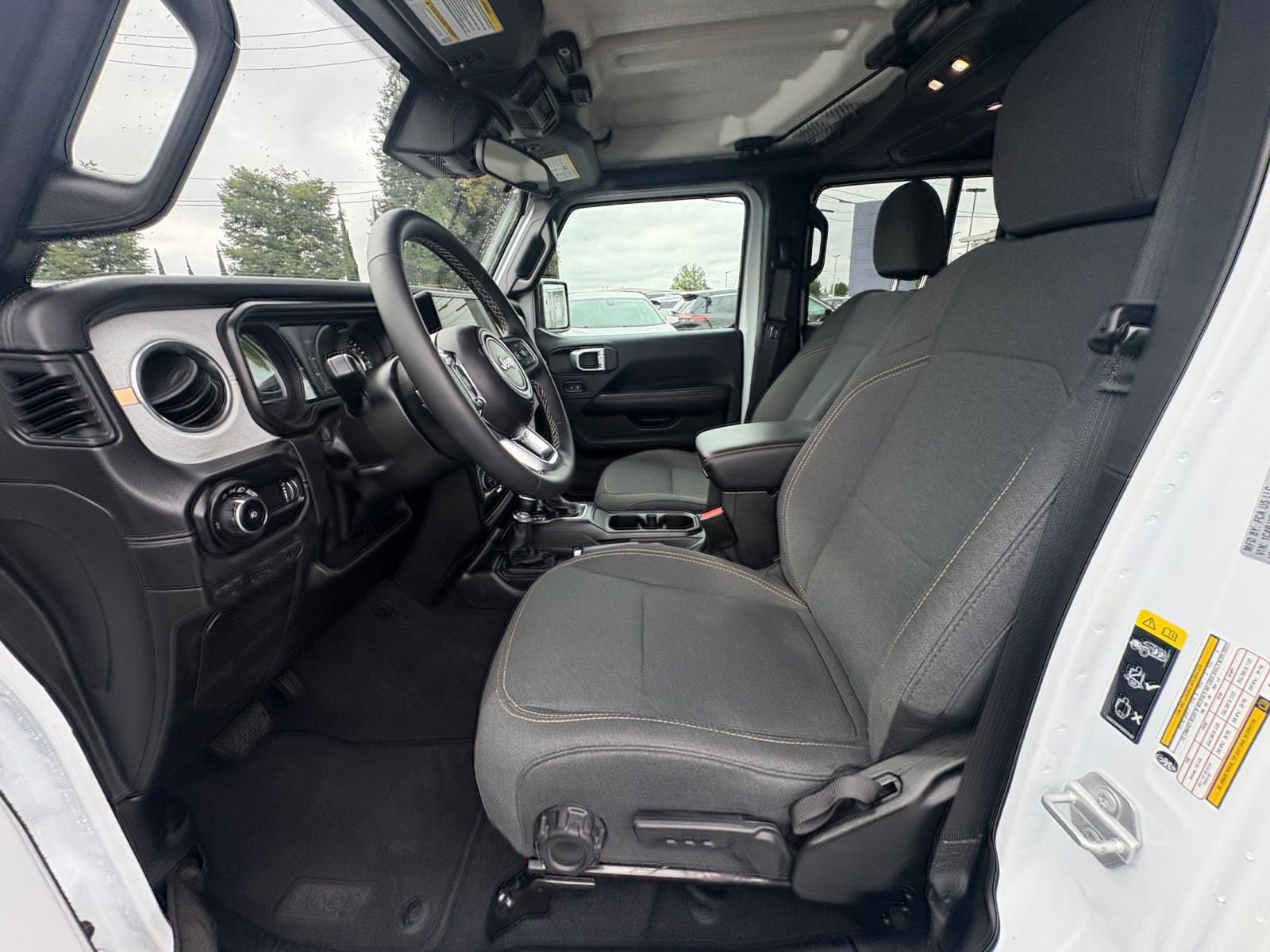 Thumbnail: 2025 Jeep Wrangler - 27