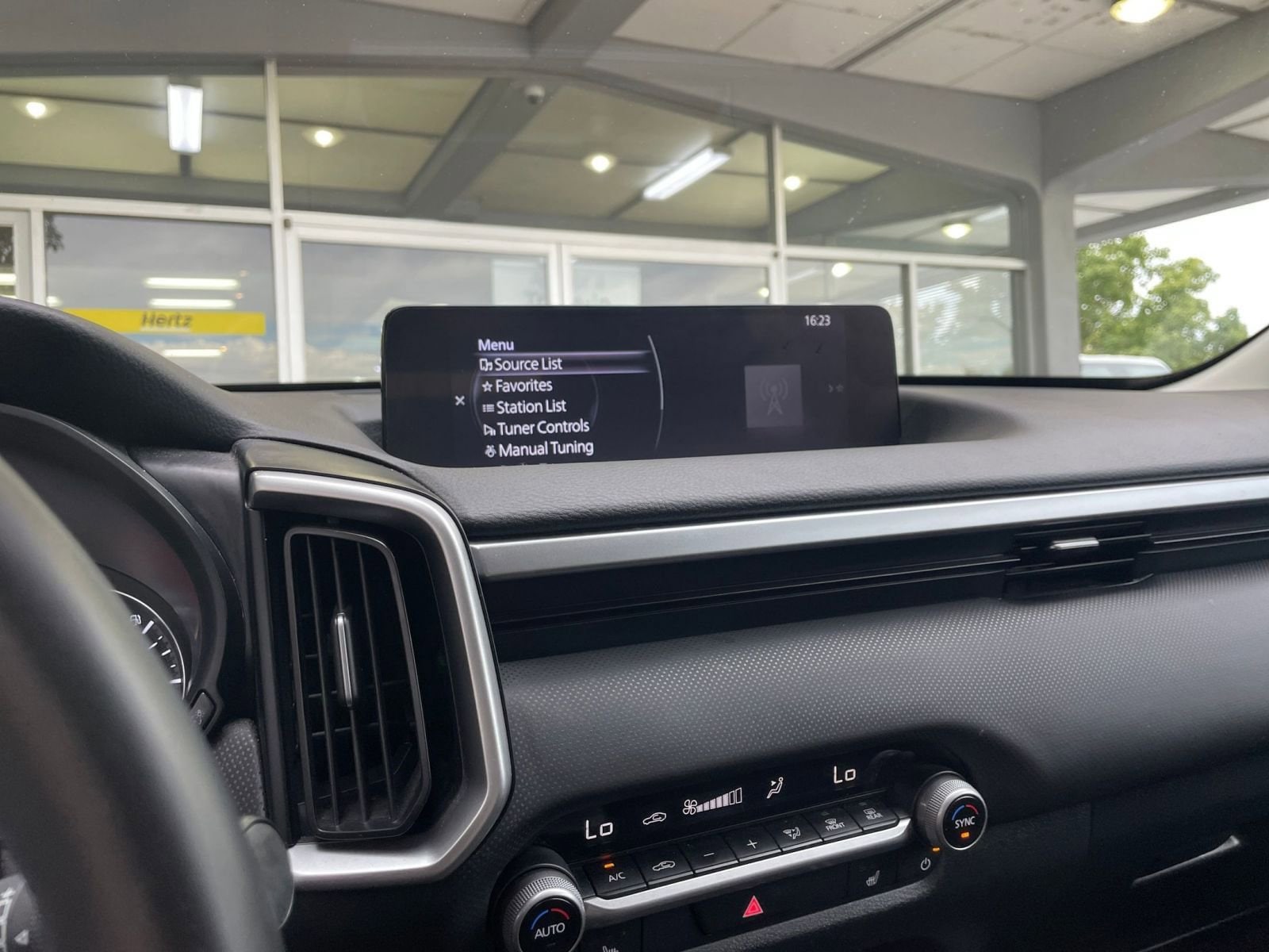 Thumbnail: 2025 Mazda CX-50 - 21