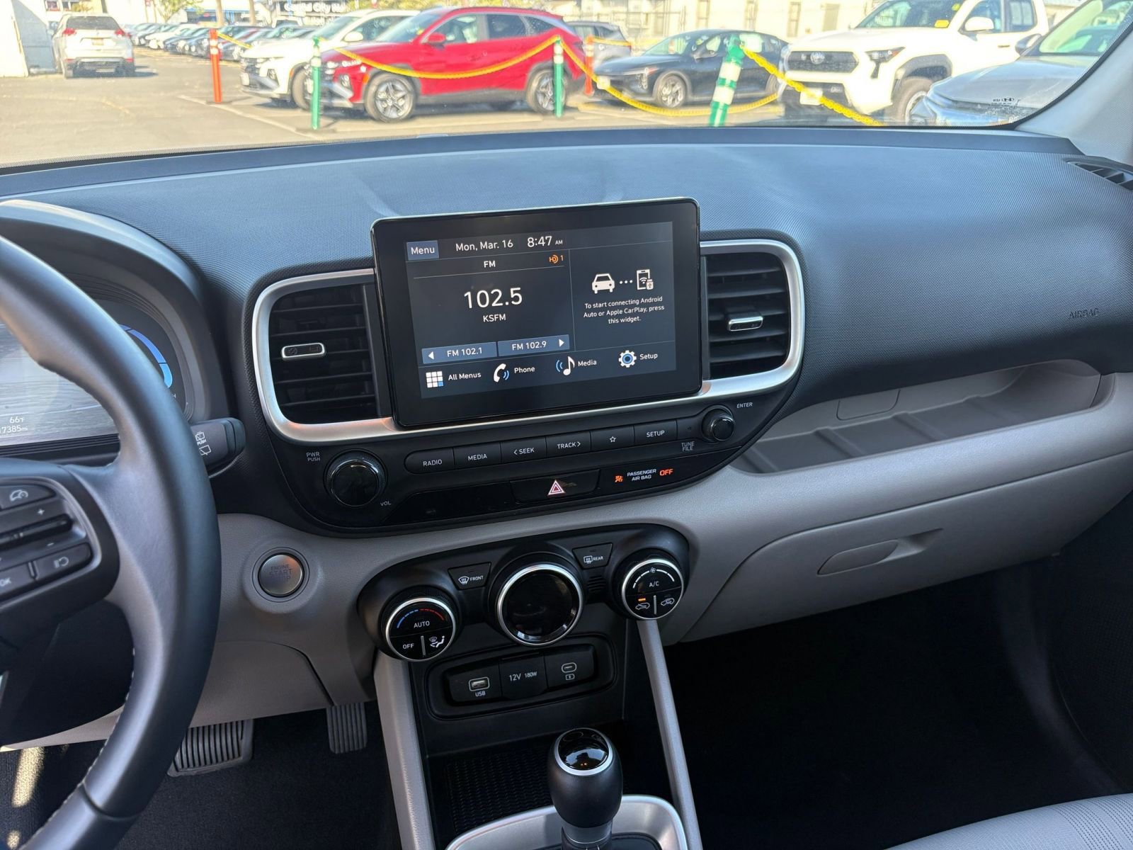 Thumbnail: 2025 Hyundai Venue - 17