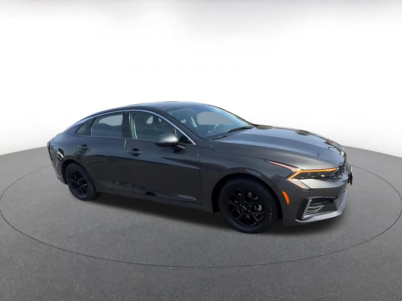 Thumbnail: 2025 Kia K5 - 2