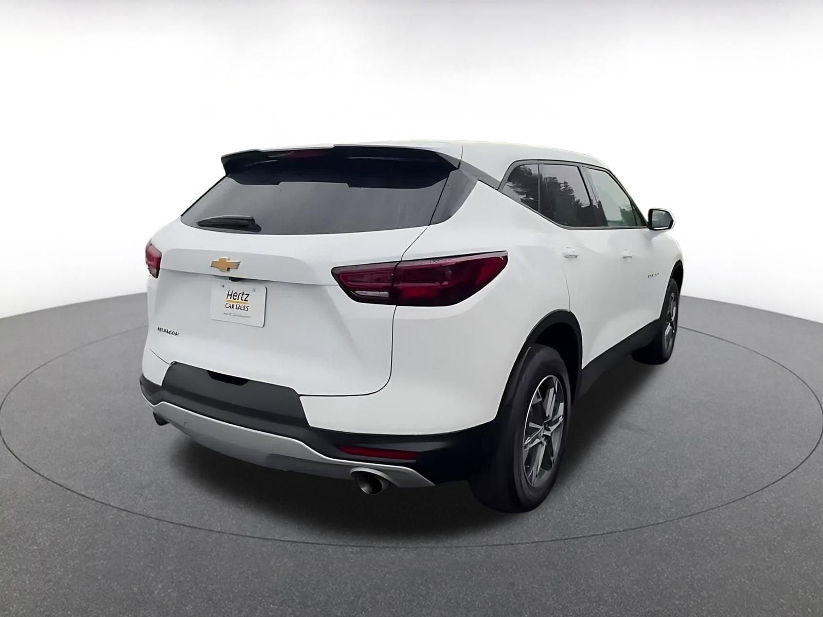 Thumbnail: 2025 Chevrolet Blazer - 14