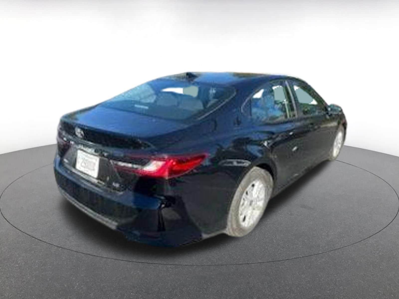 Thumbnail: 2025 Toyota Camry - 4