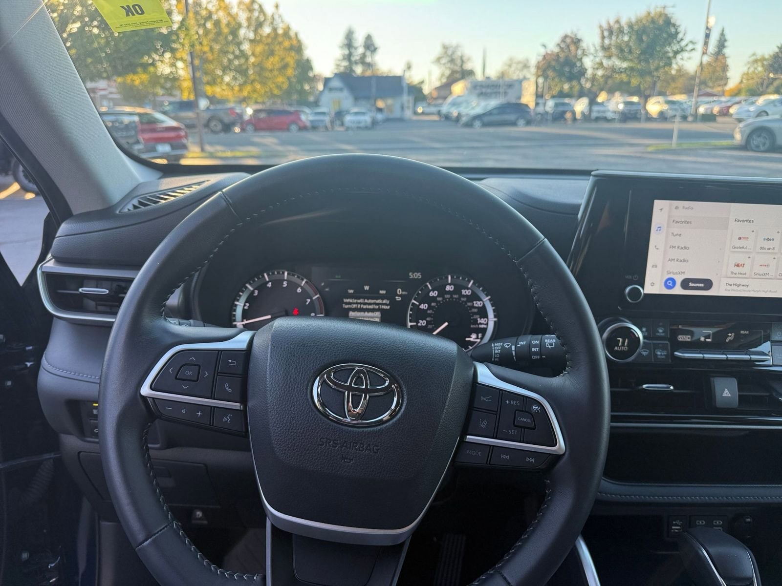 Thumbnail: 2025 Toyota Highlander - 34