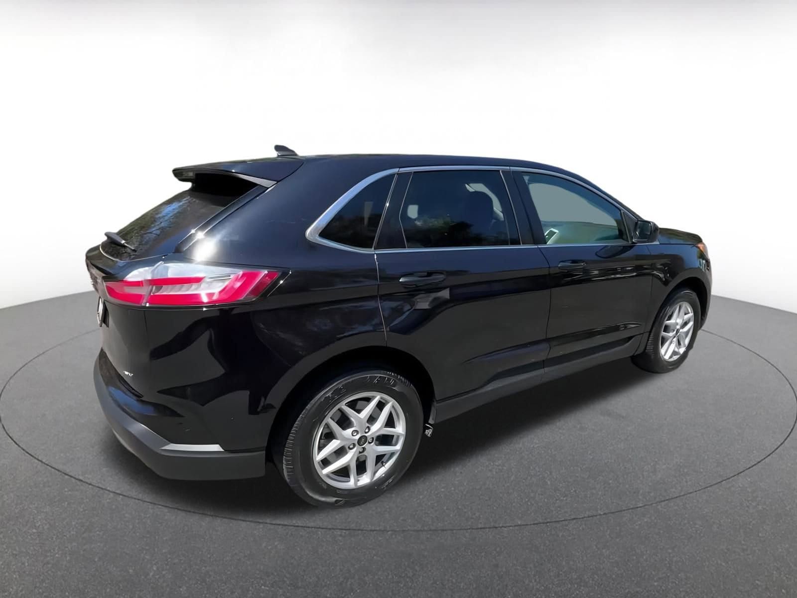Thumbnail: 2024 Ford Edge - 15
