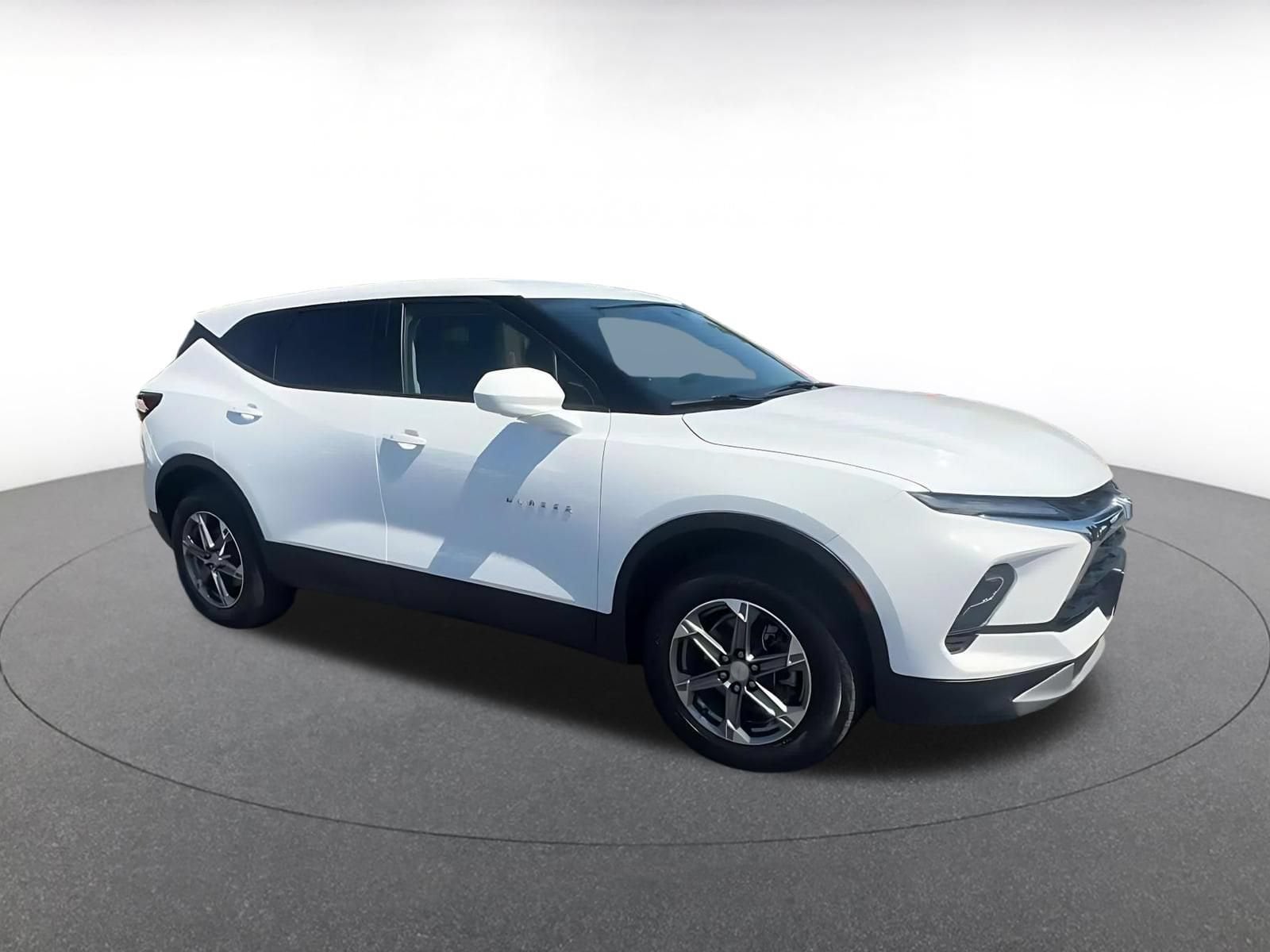 Thumbnail: 2025 Chevrolet Blazer - 2