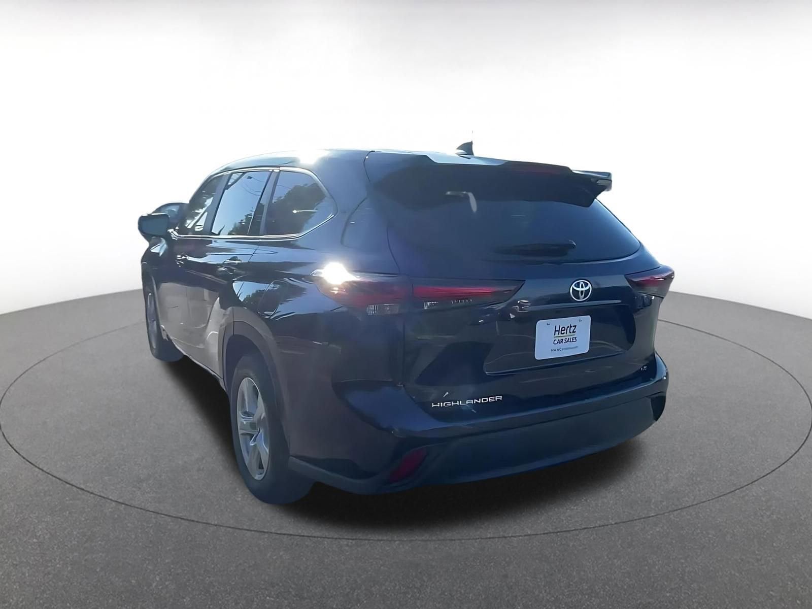 Thumbnail: 2025 Toyota Highlander - 11