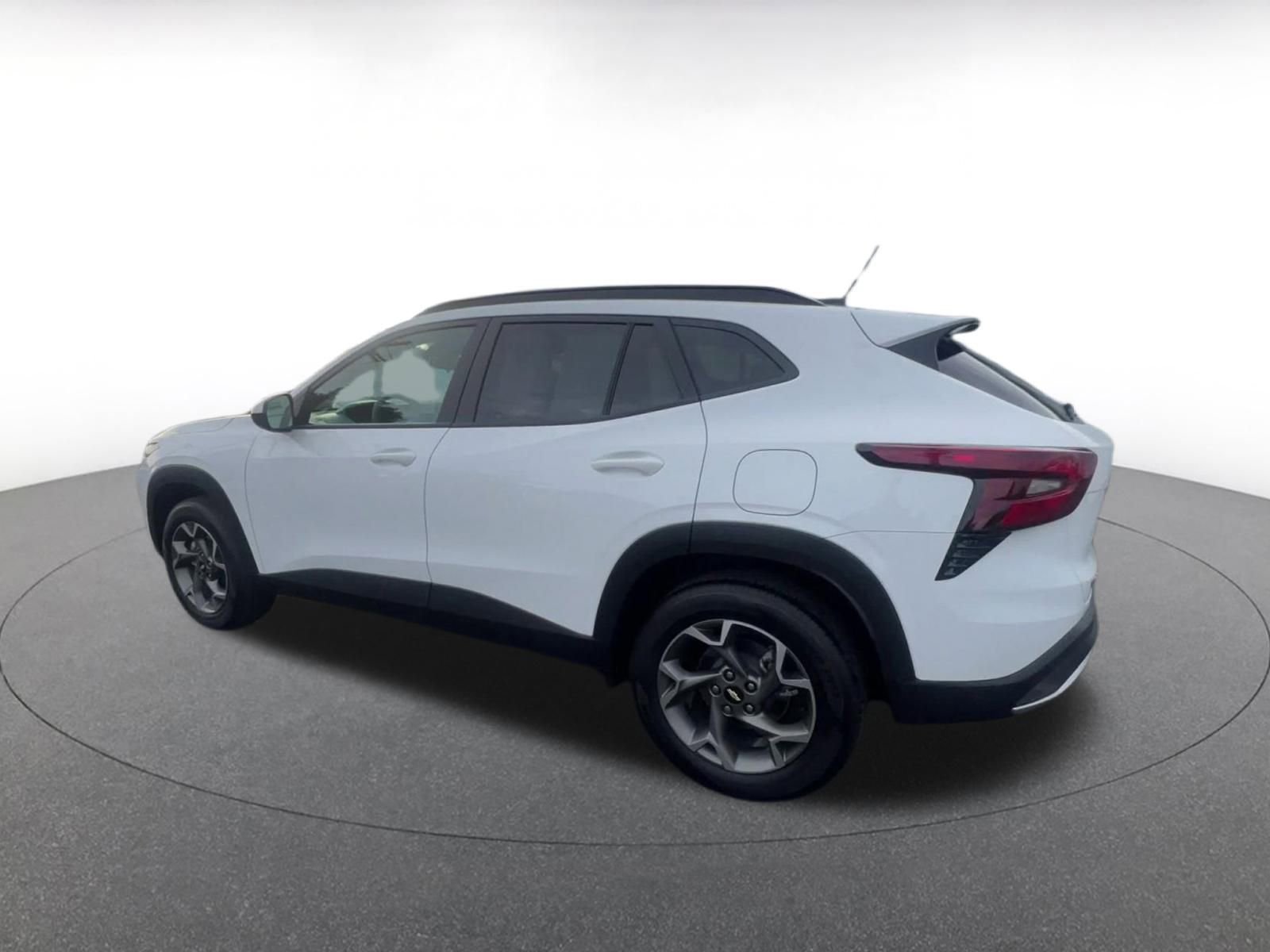 Thumbnail: 2025 Chevrolet Trax - 10