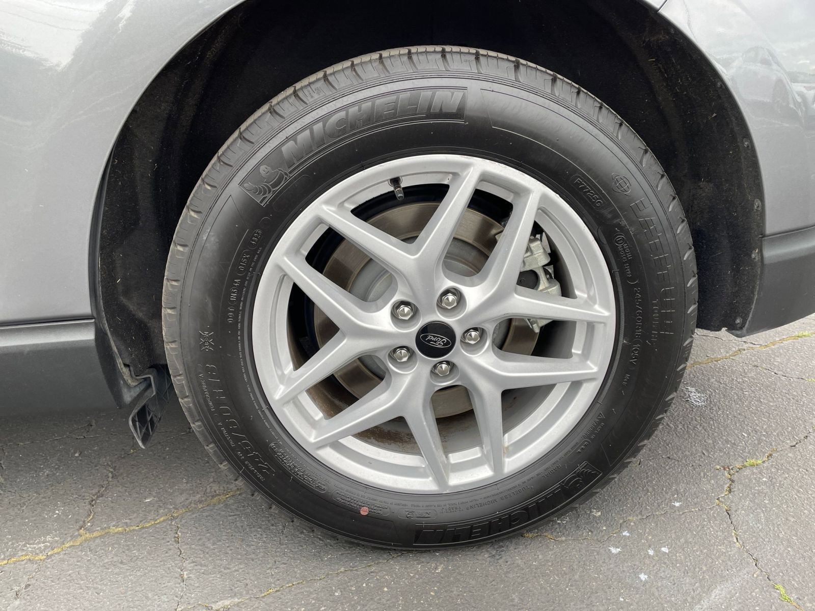 2024 Ford Edge SEL 29