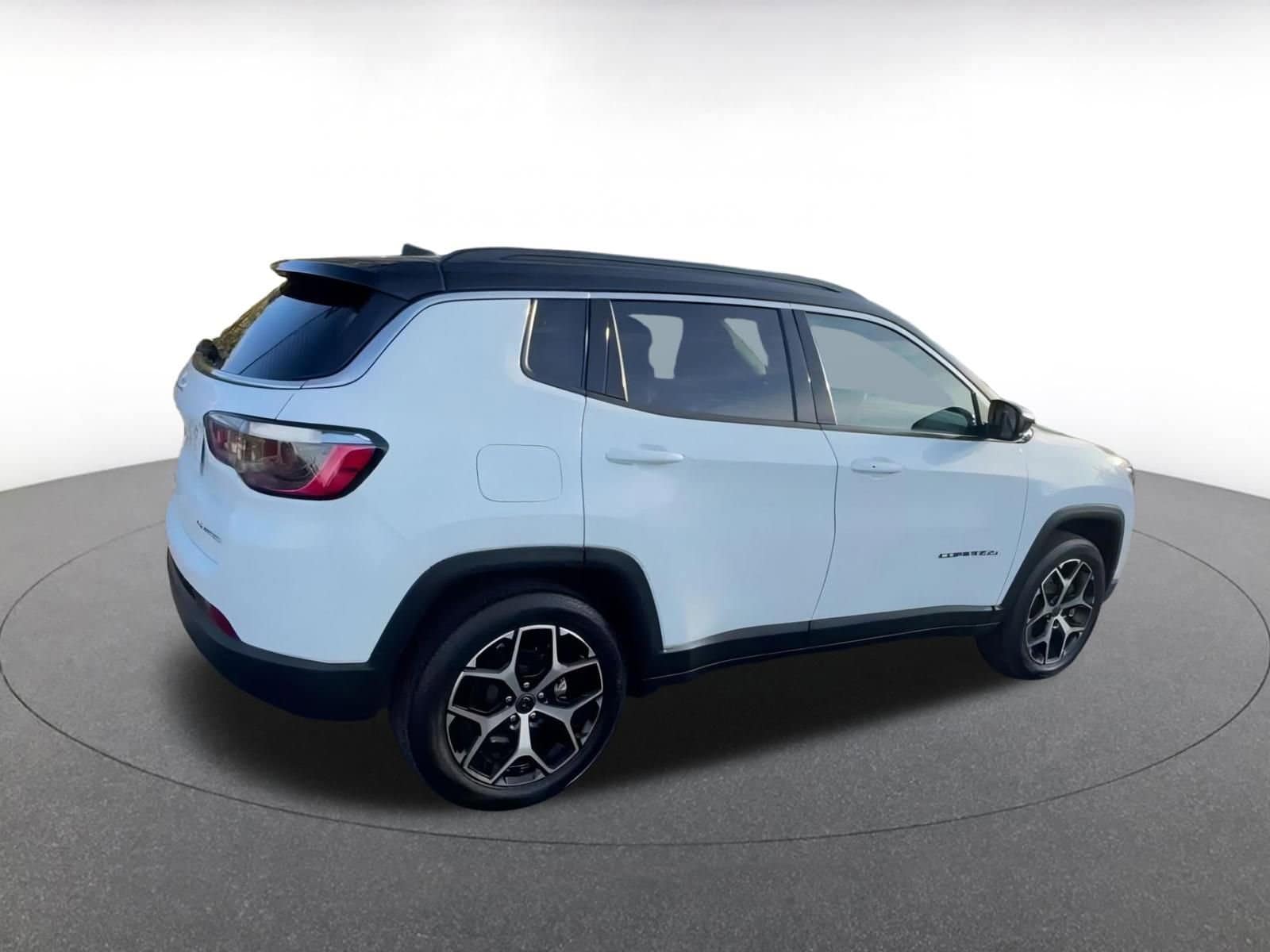 Thumbnail: 2025 Jeep Compass - 15