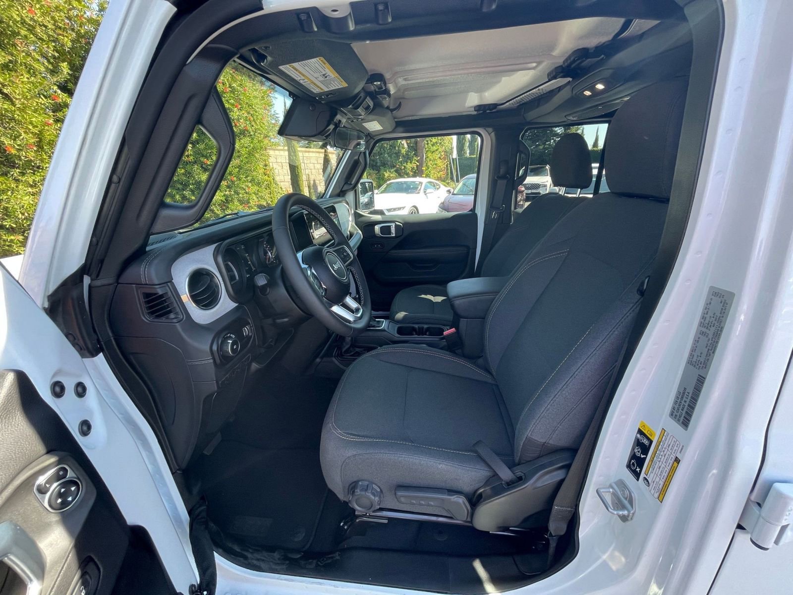 Thumbnail: 2025 Jeep Wrangler - 27