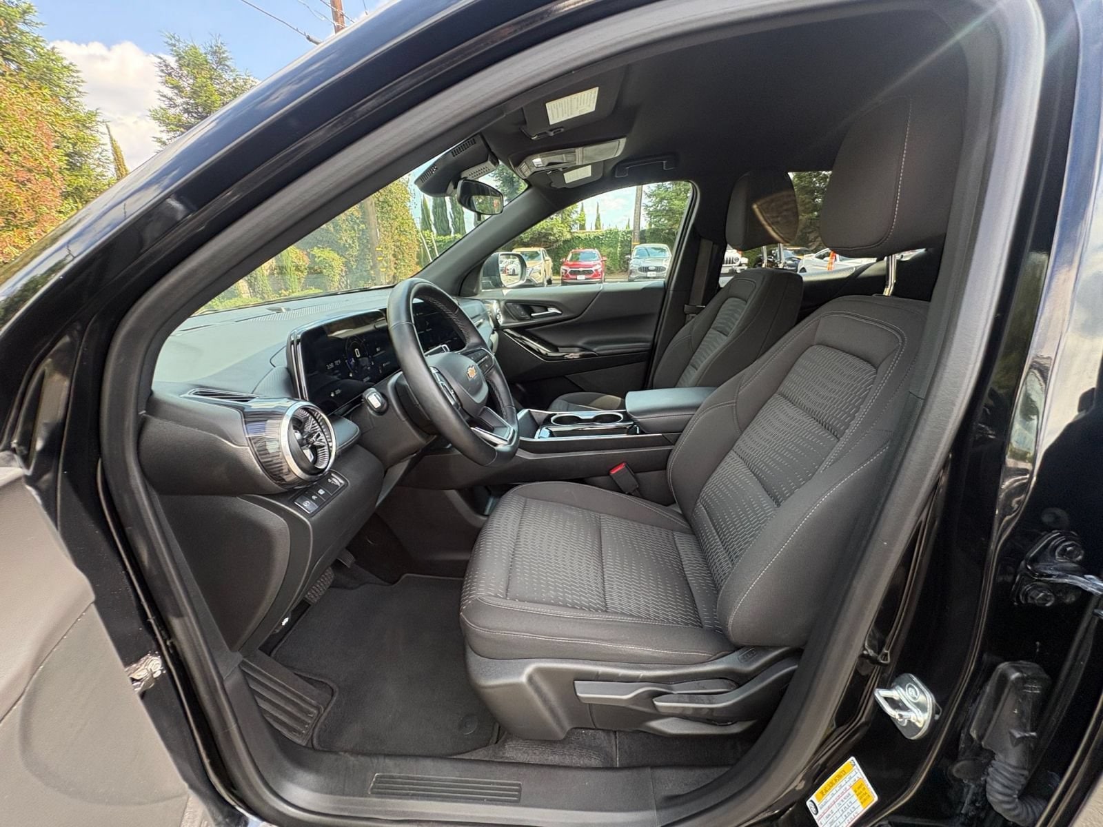 Thumbnail: 2025 Chevrolet Equinox - 27