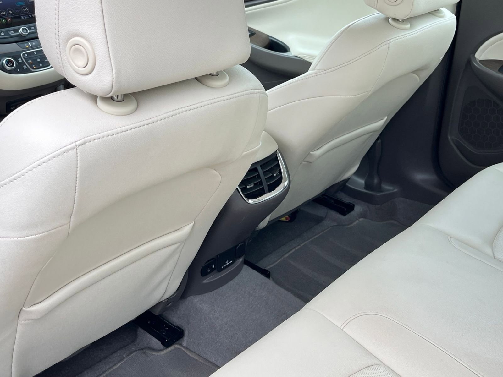 Thumbnail: 2024 Chevrolet Malibu - 24