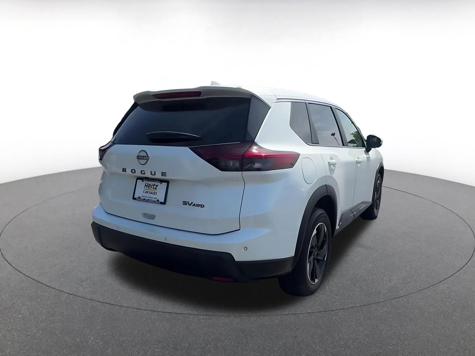 Thumbnail: 2024 Nissan Rogue - 15