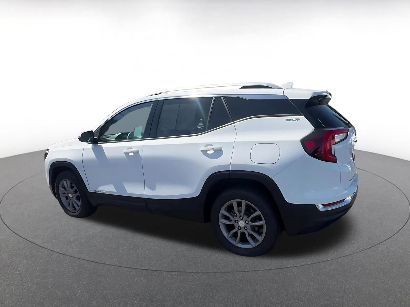 Thumbnail: 2024 GMC Terrain - 10