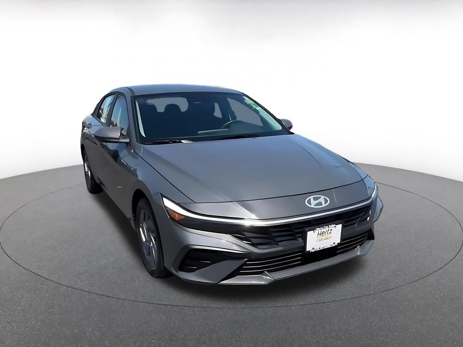 Thumbnail: 2026 Hyundai Elantra - 3