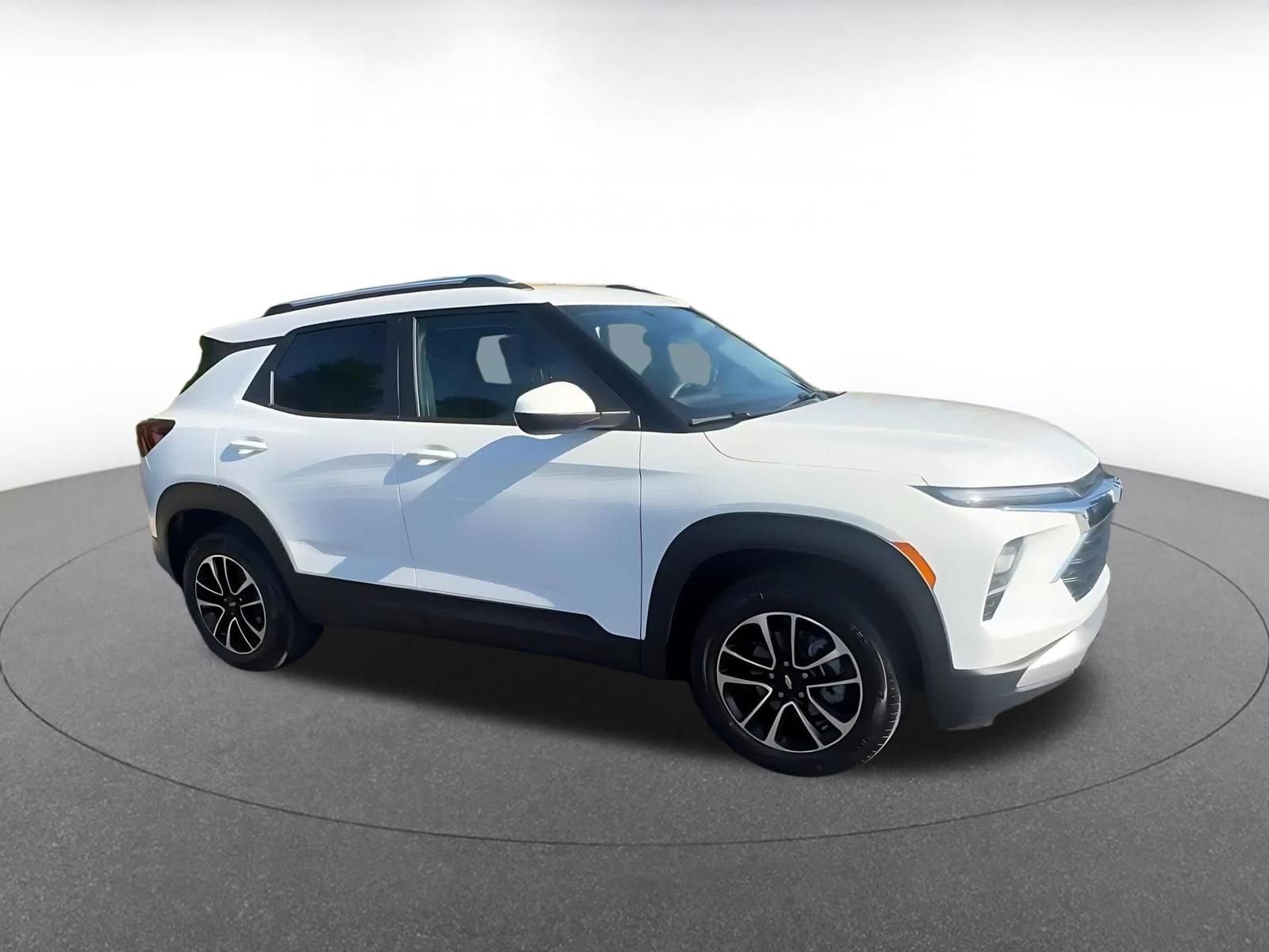 Thumbnail: 2025 Chevrolet TrailBlazer - 2