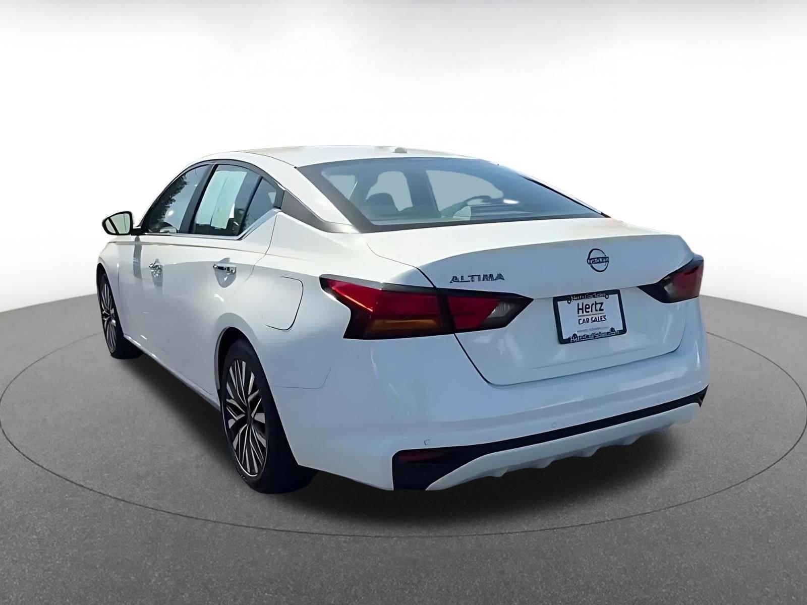 Thumbnail: 2025 Nissan Altima - 11