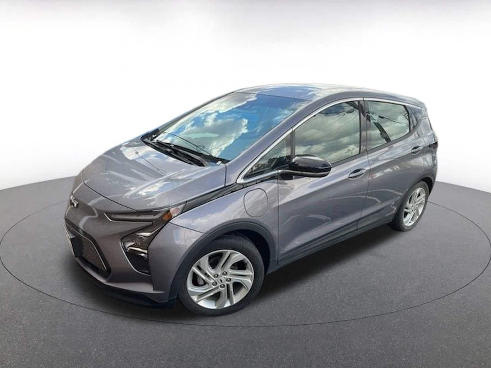 Thumbnail: 2023 Chevrolet Bolt EV - 2