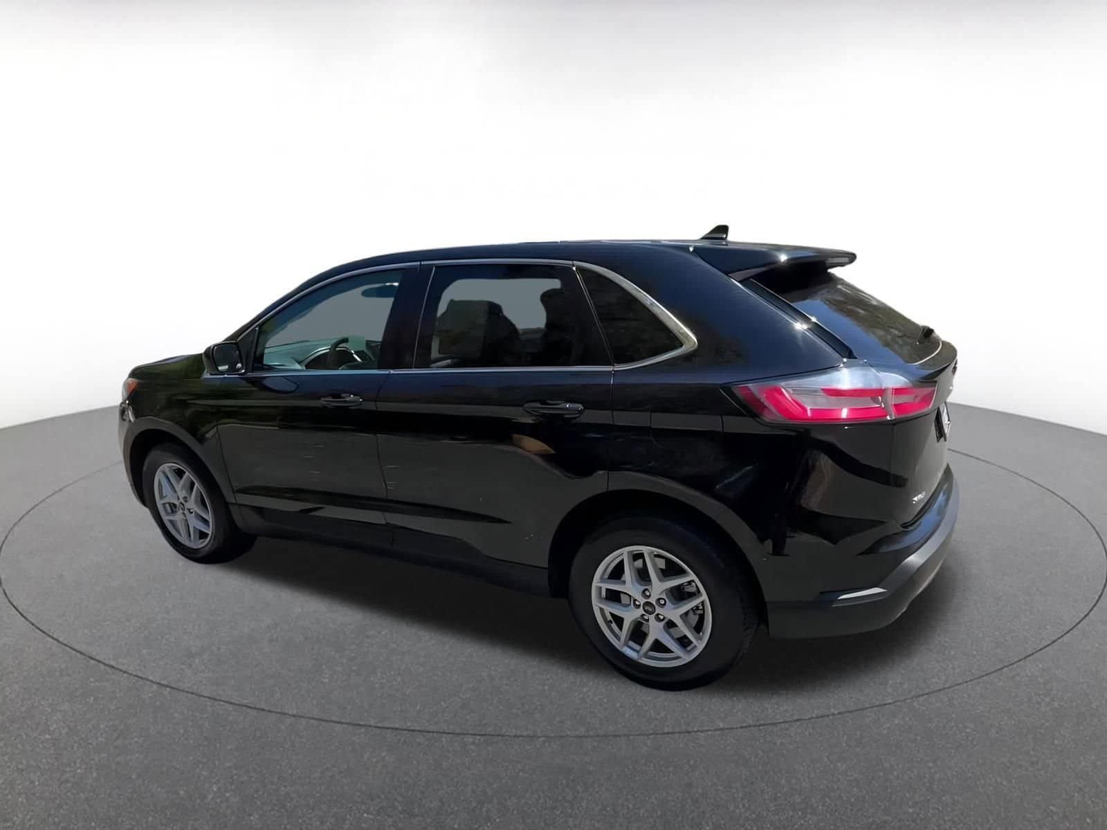 Thumbnail: 2024 Ford Edge - 10