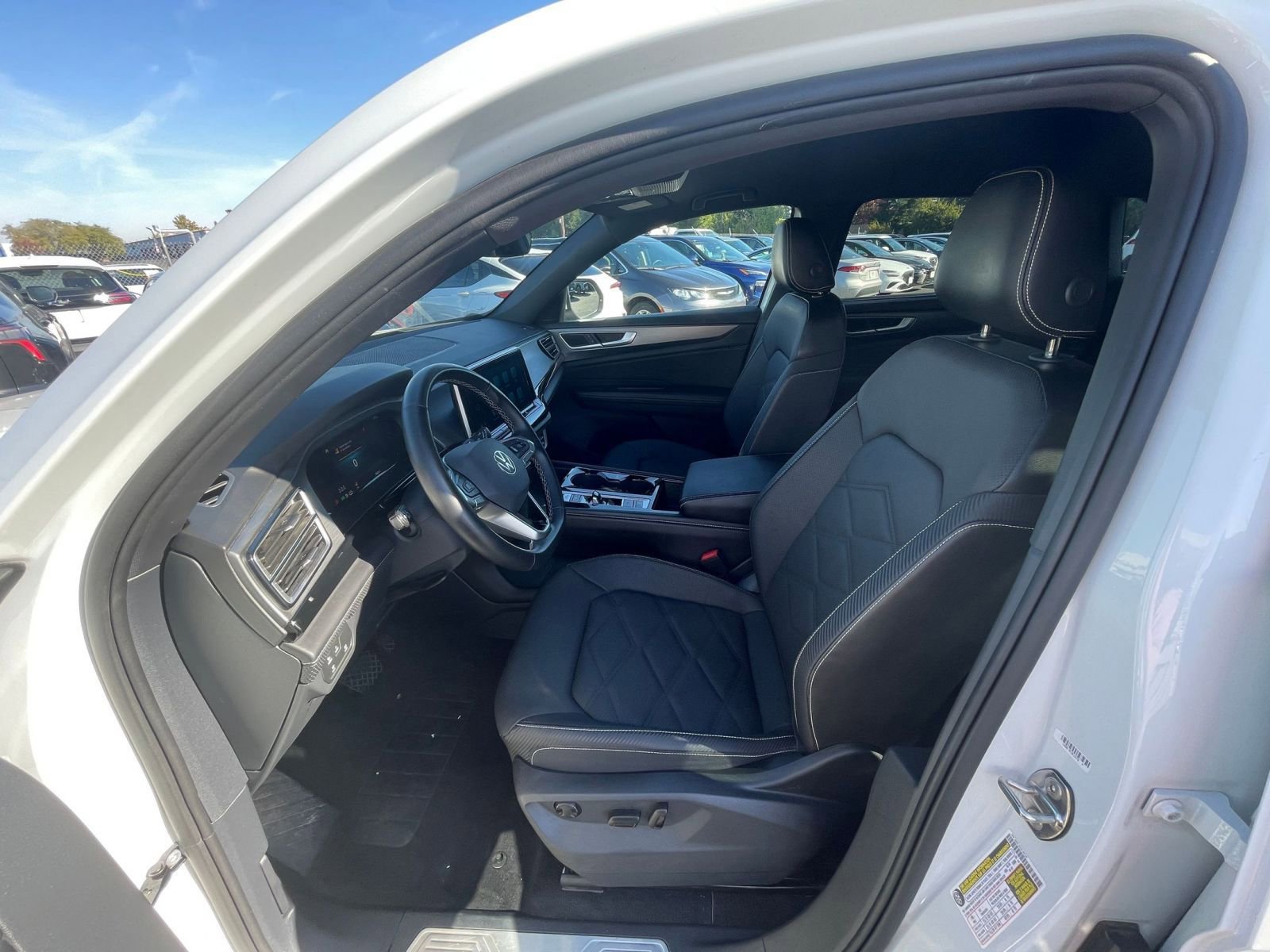 Thumbnail: 2025 Volkswagen Atlas - 28