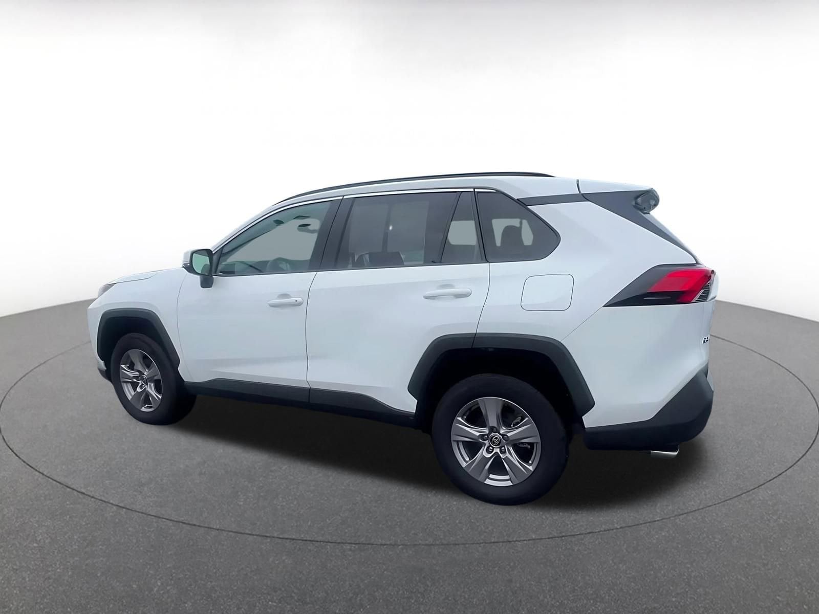 Thumbnail: 2025 Toyota RAV4 - 10