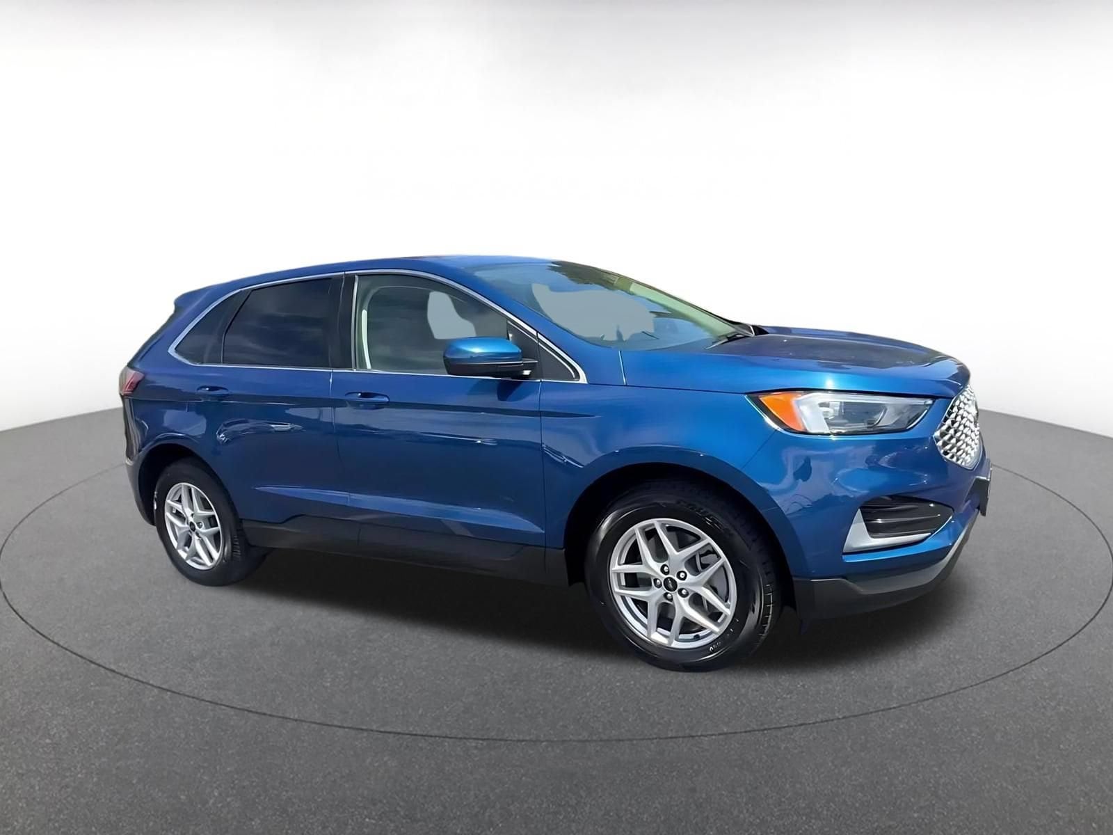 Thumbnail: 2024 Ford Edge - 2