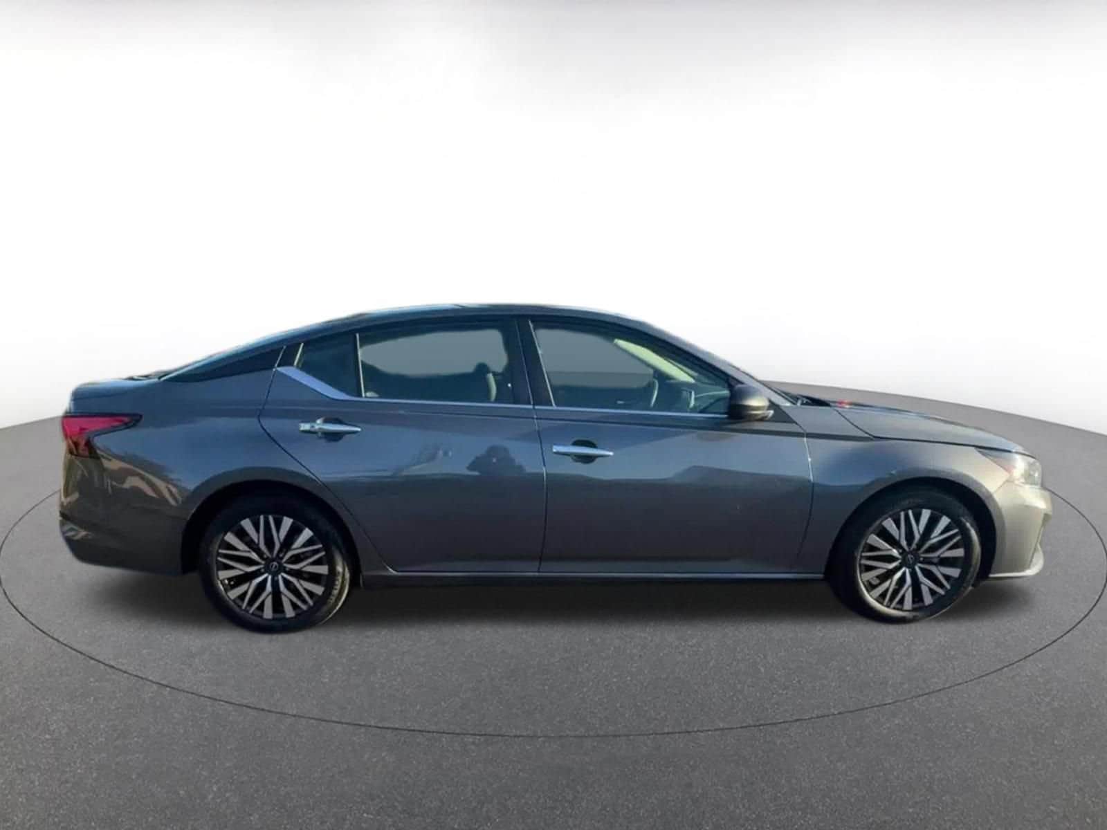 Thumbnail: 2025 Nissan Altima - 16