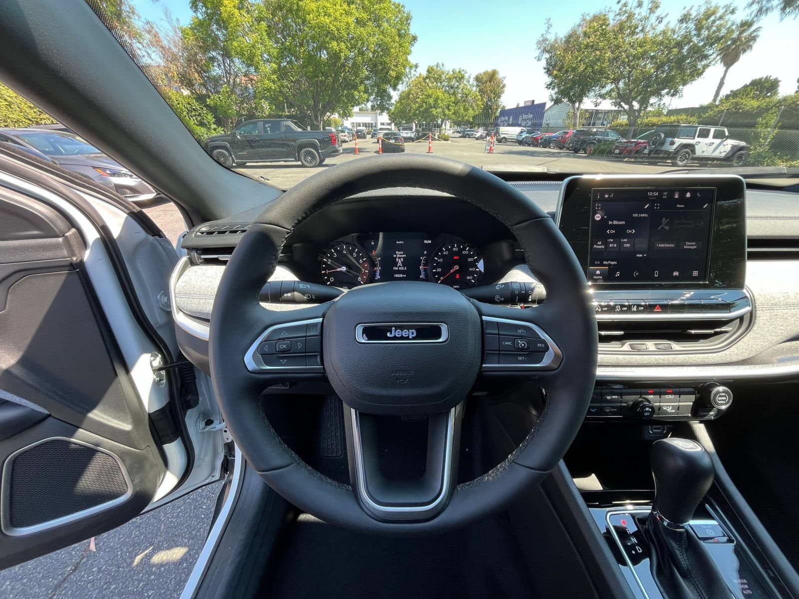Thumbnail: 2025 Jeep Compass - 34