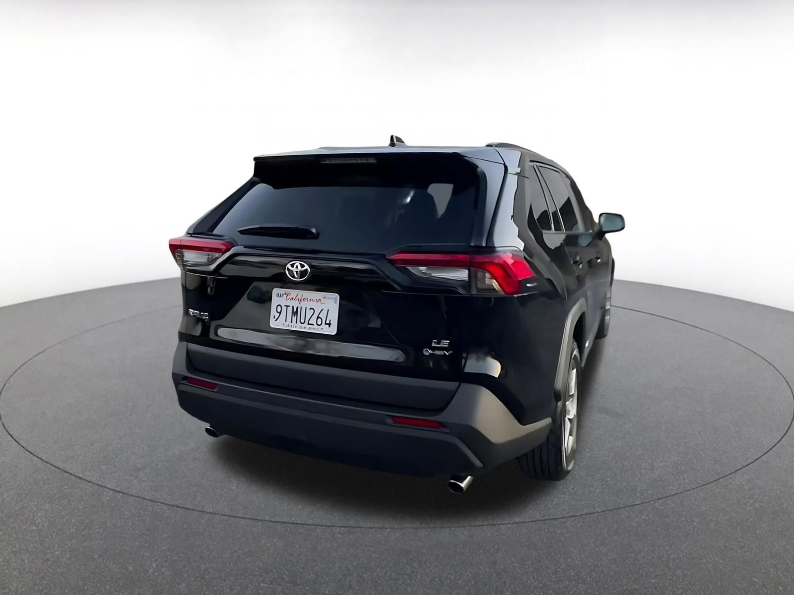 Thumbnail: 2025 Toyota RAV4 - 12