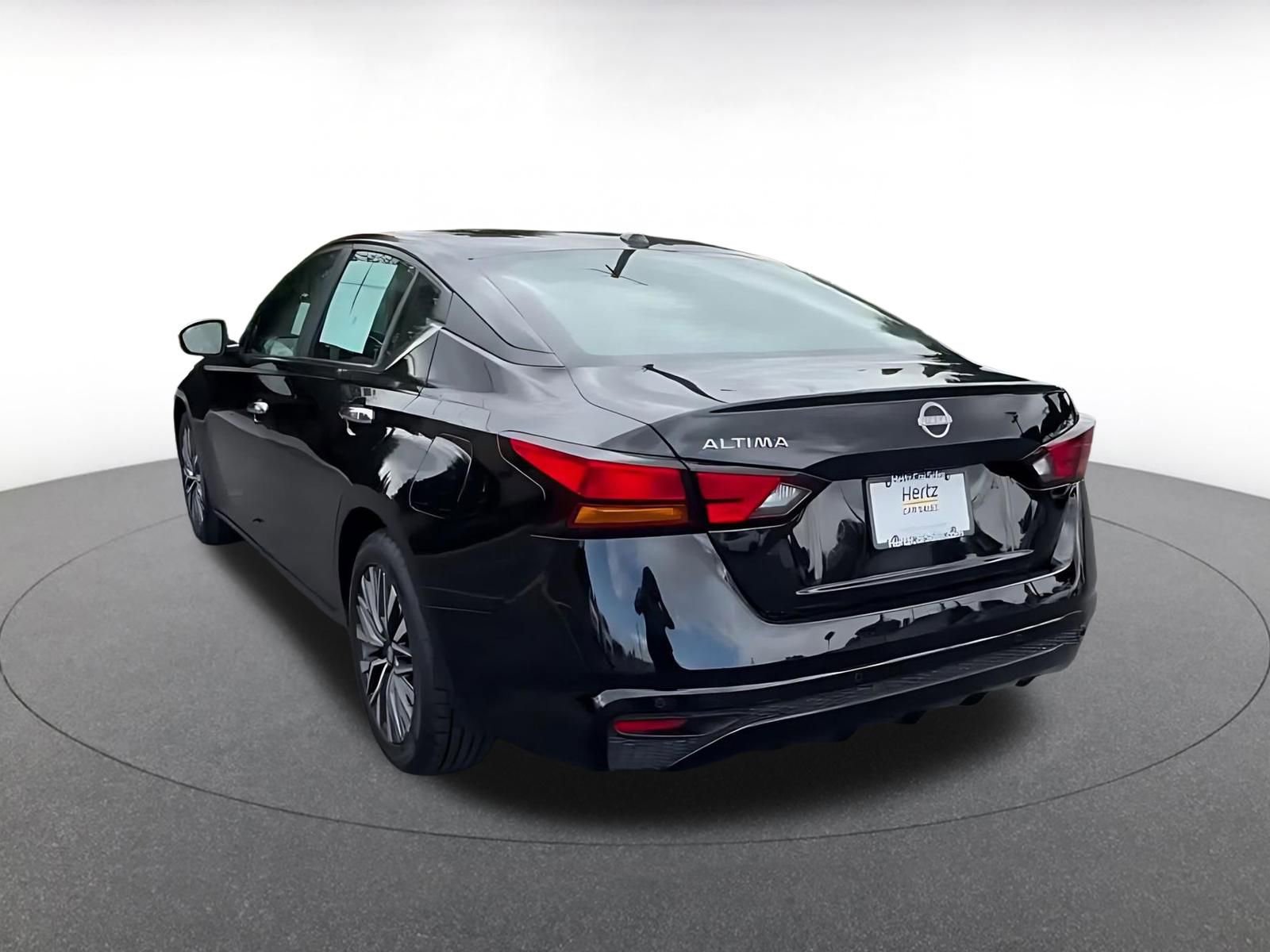 Thumbnail: 2025 Nissan Altima - 11