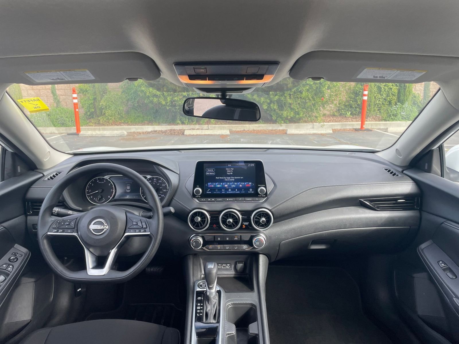 Thumbnail: 2025 Nissan Sentra - 31