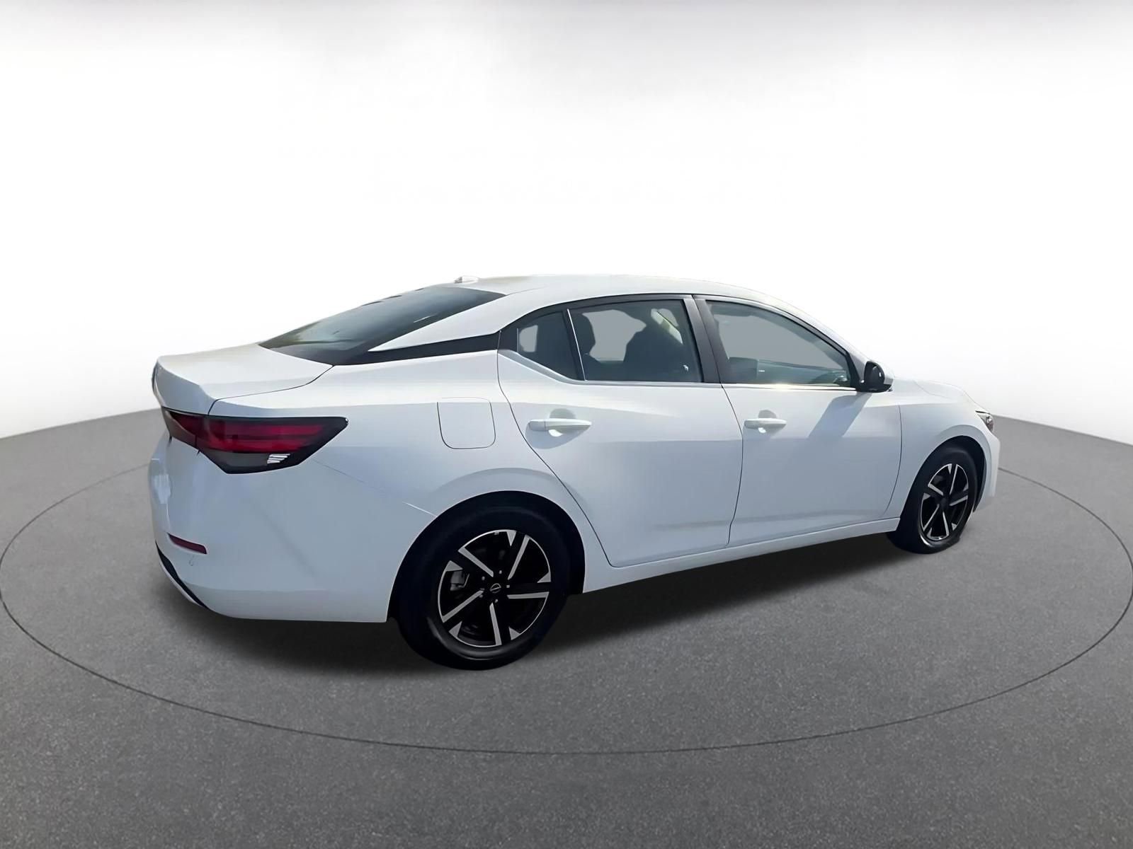 Thumbnail: 2025 Nissan Sentra - 15